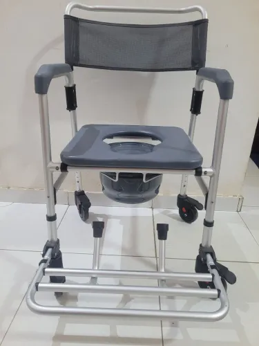 Cadeira De Banho Alumínio 135kg Dobrável Desmontável - Hidrolight