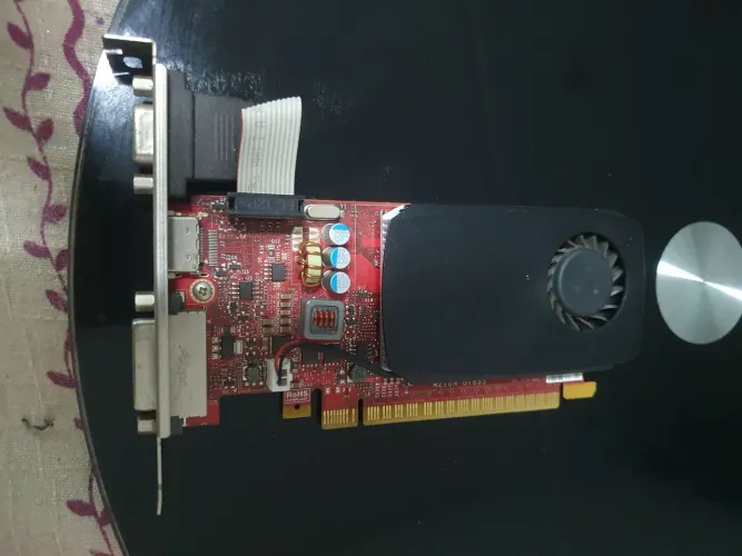 ? Placa de Vídeo NVIDIA GeForce GT 635DE 1GB DDR3