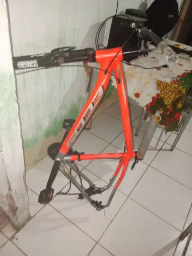 Quadro aro 29 em perfeito estado 400 reais 