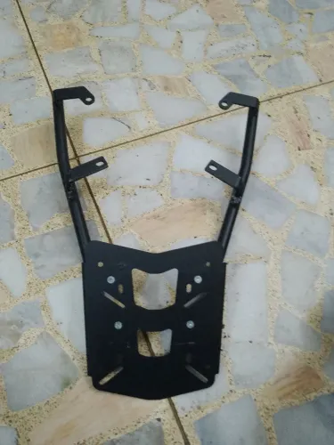 Suporte baú NC 750 