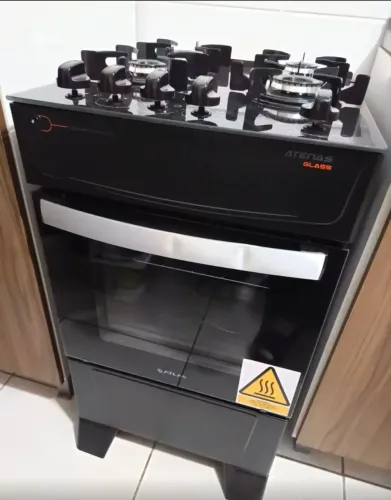 Fogão 4 Bocas Atlas Atenas Glass com Mesa de Vidro e Acendimento Automático - Forno de 50l