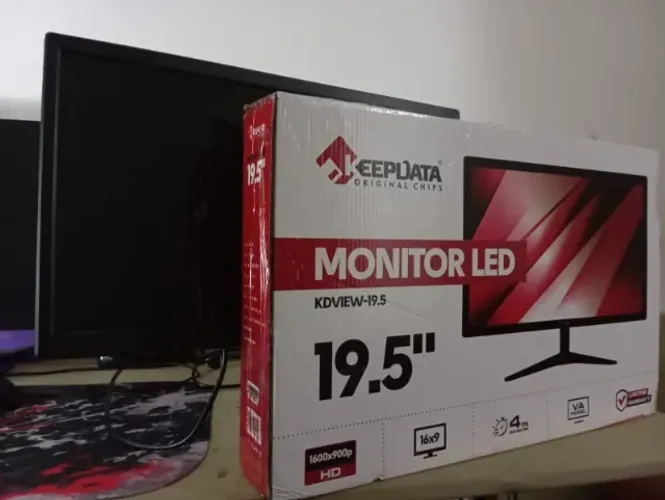 MONITOR 19.5" HD 75HZ --> VENDO OU TROCO
