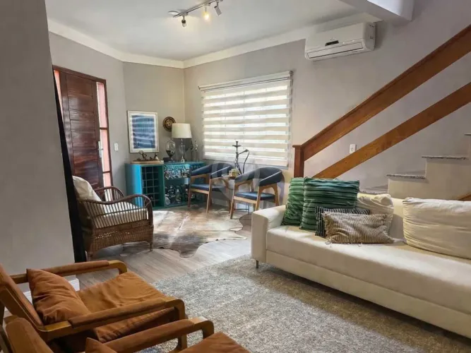 Casa em Condomínio : / Residencial / Parque das Laranjeiras