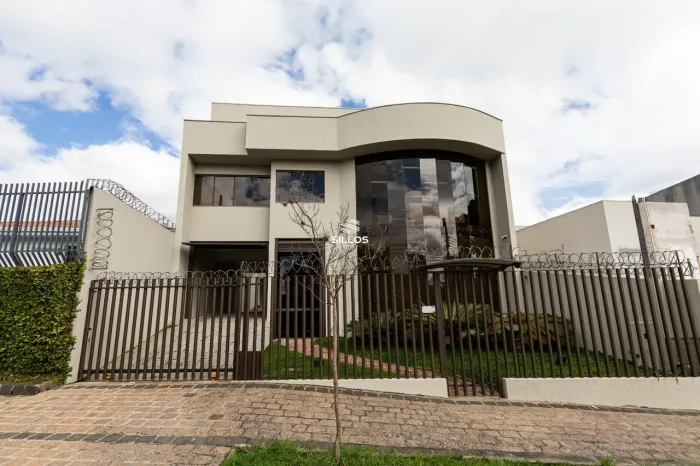 Casa comercial para alugar com 272 m² no Seminário em Curitiba