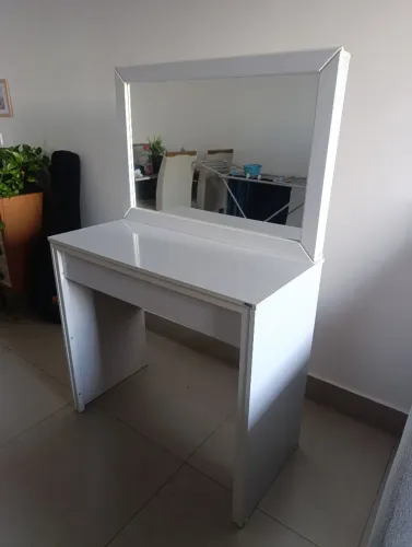 Penteadeira Branca Semi Nova