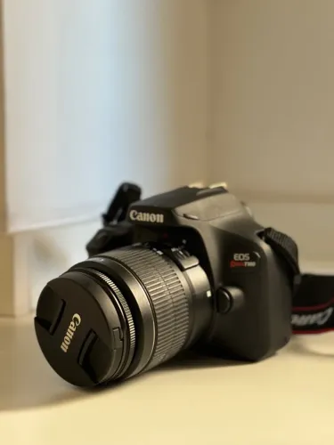 Câmera fotográfica cânon t100