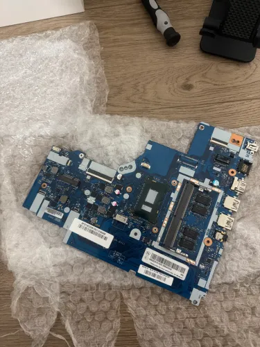 Placa-Mãe Lenovo IdeaPad 330-15IKB NM-B451 i5-8250U