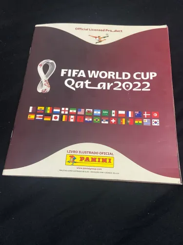 Álbum da copa 2022 em perfeito estado Completo