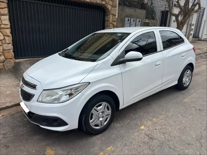 Chevrolet Onix Hatch LT 1.0 8V Flex Power Mec. 4P 2014