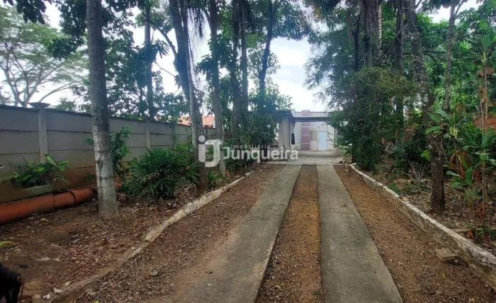 Chácara à venda, 3 quartos, 4 vagas, Estância Lago Azul (Ártemis) - Piracicaba/SP