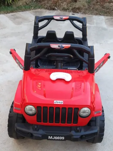 Carro elétrico infantil