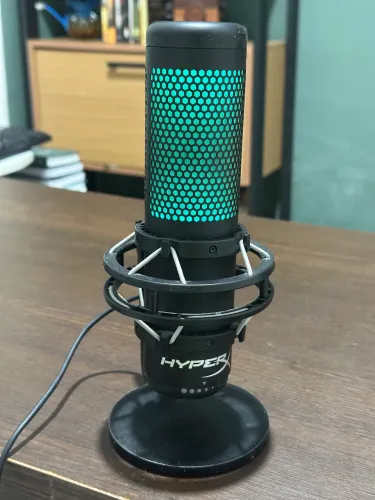 Microfone quadcast Hyperx