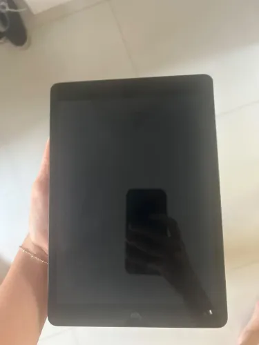 Vendo IPad Apple geração 9 64 GB 