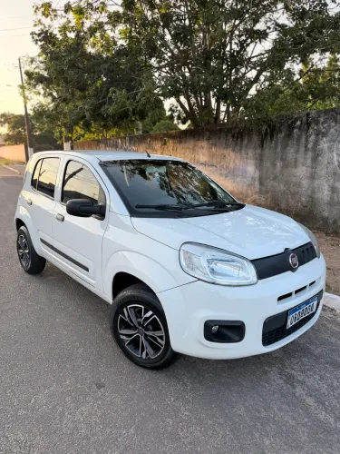 Fiat Uno Attractive 1.0 EVO Fire Flex 8V 5P 2015