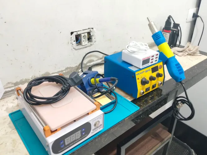 ? KIT COMPLETO PARA ASSISTÊNCIA TÉCNICA DE CELULARES À VENDA!