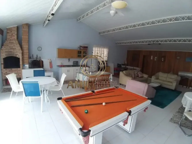 Sobrado 3 Dormitórios sendo 1 Suíte, Villa Branca, 245m² AC, 250m² terreno, Jacareí