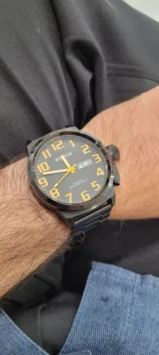 Relógio Magnum (pulseira em aço)