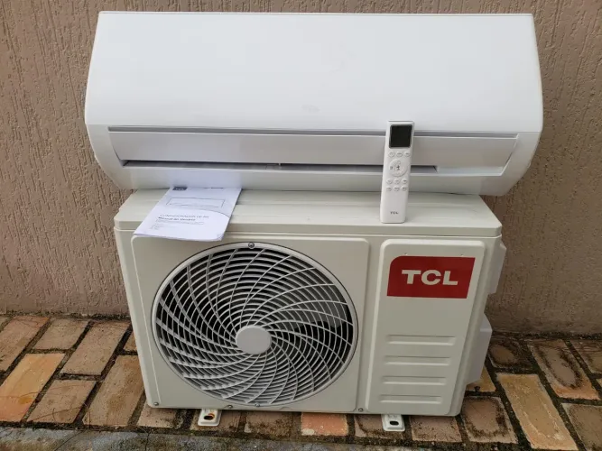 AR CONDICIONADO T.C.L ELITE SERIES 12MIL BTUS NOVISSIMO!
