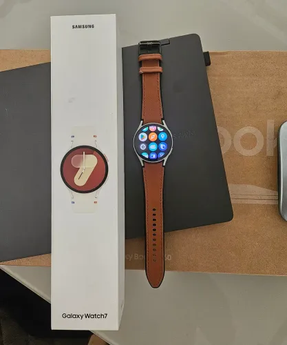 Samsung Galaxy Watch 7 - LTE (5G) + Wi-Fi + GPS