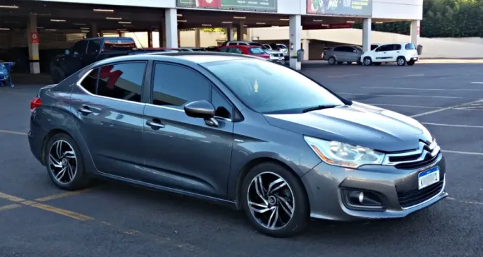 Citroen C4 Lounge Exclusive 1.6 Turbo 4P Aut. 2014