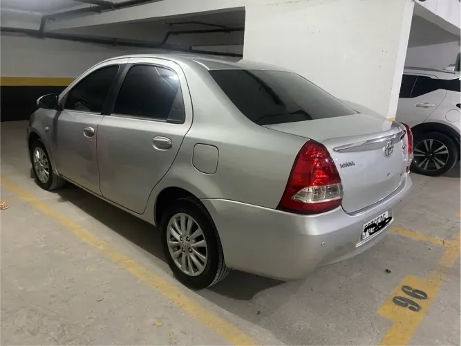 Toyota Etios XLS Sedan 1.5 Flex 16V 4P Mec. 2014