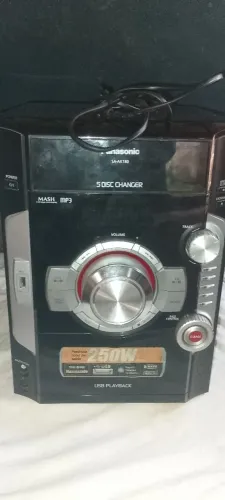 Som Panasonic. 5 CD. MP3. SA. AK180