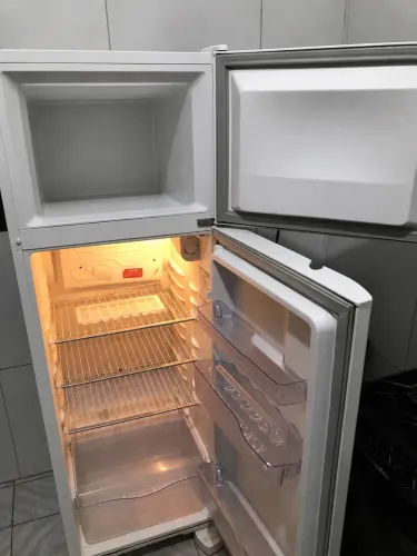 Geladeira Electrolux Branca - Funcionando Perfeitamente