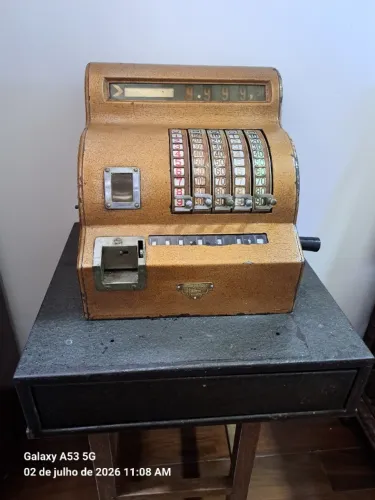 Caixa registradora antiga da marca Rena - Ótimo estado de conservação- Vintage