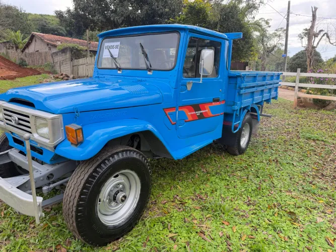 Toyota Band.Picape Chassi Curto Diesel 1985