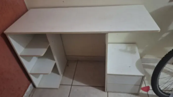 Escrivaninha 100% MDF