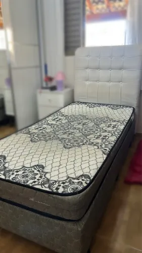 Cama box de solteiro com cabeceira