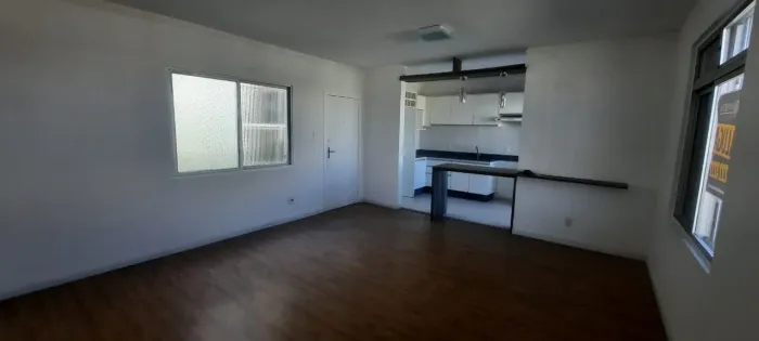 Locação | Apartamento de 65m² , semi mobiliado com 2 quartos - No Jardim Atlântico