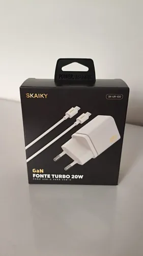 Fonte Turbo 20W + Cabo USB-C USB-C Trançado de 65W