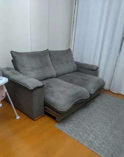 Sofá Retrátil reclinável