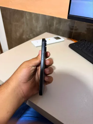 iPhone 15 normal 128gb bateria 87% funcionando 100%