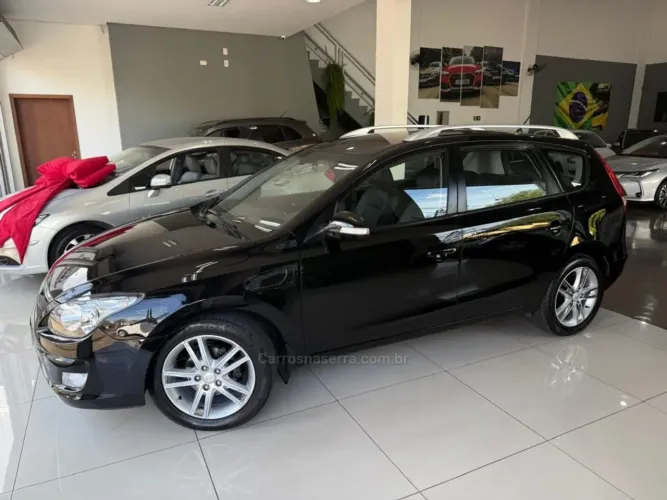 Hyundai I30CW 2.0 16V 145cv Aut. 5P 2011