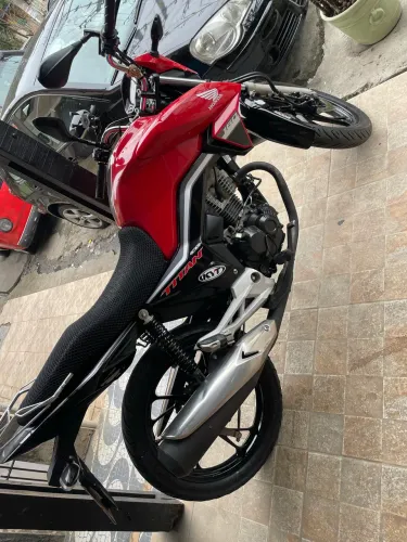 ? VENDE-SE HONDA CG TITAN 2021