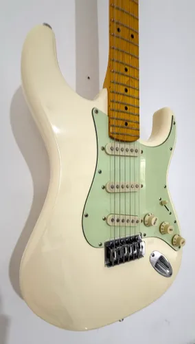 Guitarra tagima