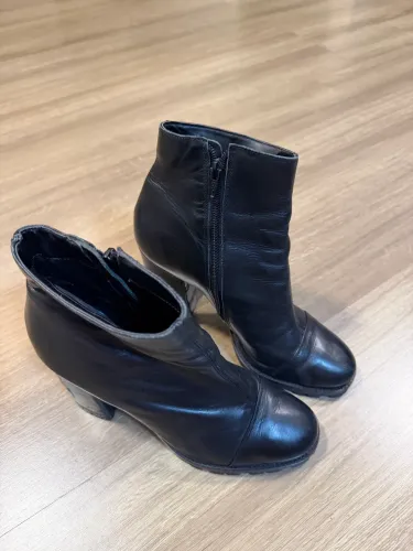 Bota Arezzo Tratorada 