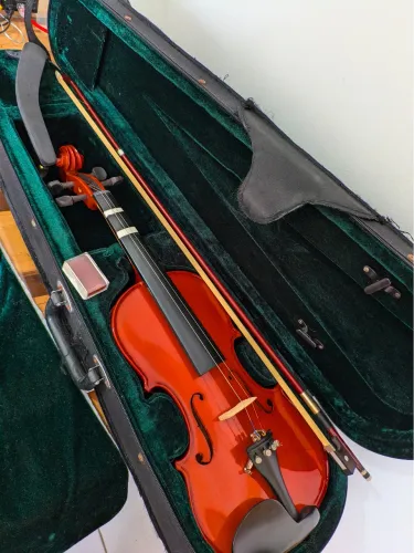 Violino 4/4 semi novo