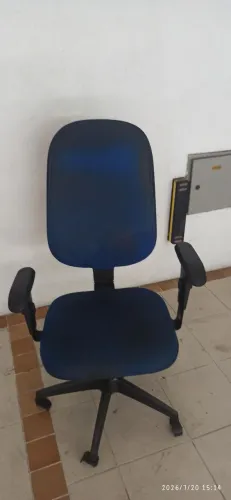 Cadeira usada( ler anúncio)