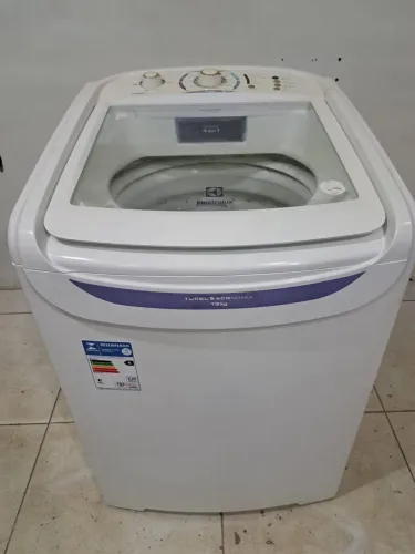Máquina de lavar roupa