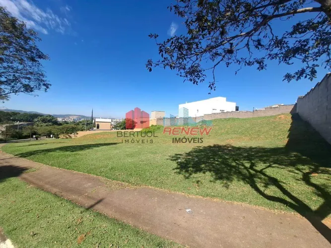 Lotes comercias á venda no centro de Valinhos