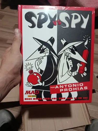 Omnibus Spy Vs. Spy por Antônio Phobias (lacrado)