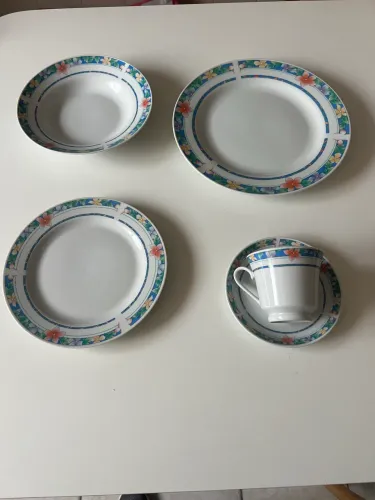 Jogo de jantar completo