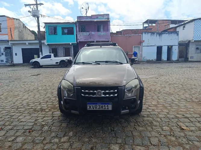 Fiat Strada Adventure 1.8/ 1.8 Locker Flex CE 2010