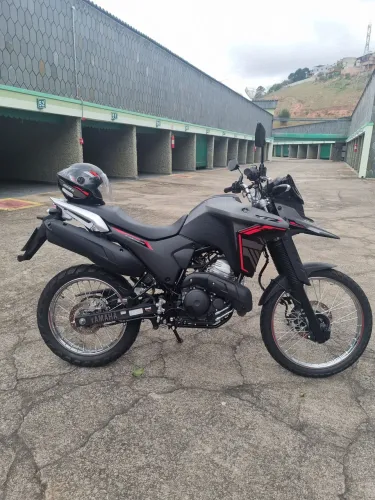 Vendo Yamaha XTZ Lander 2025