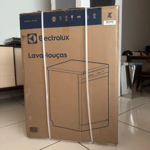 Lava-louça Electrolux 14 Serviços Lava E Seca 50 Min (Ip14e) Preto 110v 127v