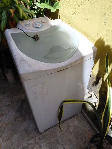 Máquina de lavar roupa, Consul 5Kg com defeito.