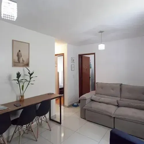 Apartamento à Venda no Santa Mônica  2 Quartos, Armários Planejados e 1 Vaga | R$ 290 Mil